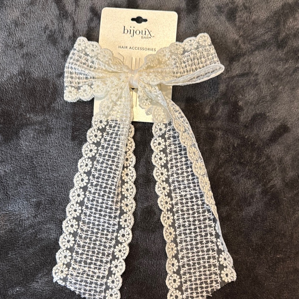 Bijoux Boheme Lace Hair Bow